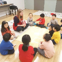 (목) 퀴니즈 플러스 원어민 FUN FUN 영어 이미지
