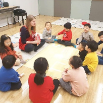 퀴니즈 플러스 원어민 FUN FUN 영어 이미지