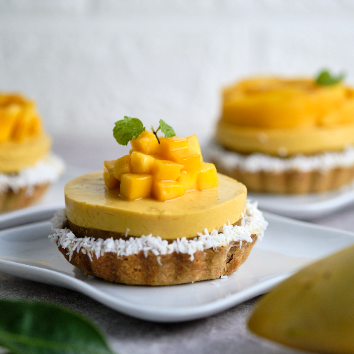 Summer Dessert Lab 여름을 닮은 미니 디저트 만들기 Ⅱ : 열대과일 가득! 망고 코코넛 타르트 이미지