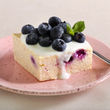 Summer Dessert Lab 여름을 닮은 미니 디저트 만들기 Ⅳ : 촉촉 & 부드러운 블루베리 요거트 케이크 이미지