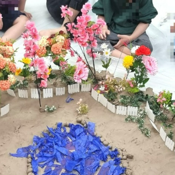 어린이 흙놀이 체험 : 나만의 꽃정원 만들기 이미지